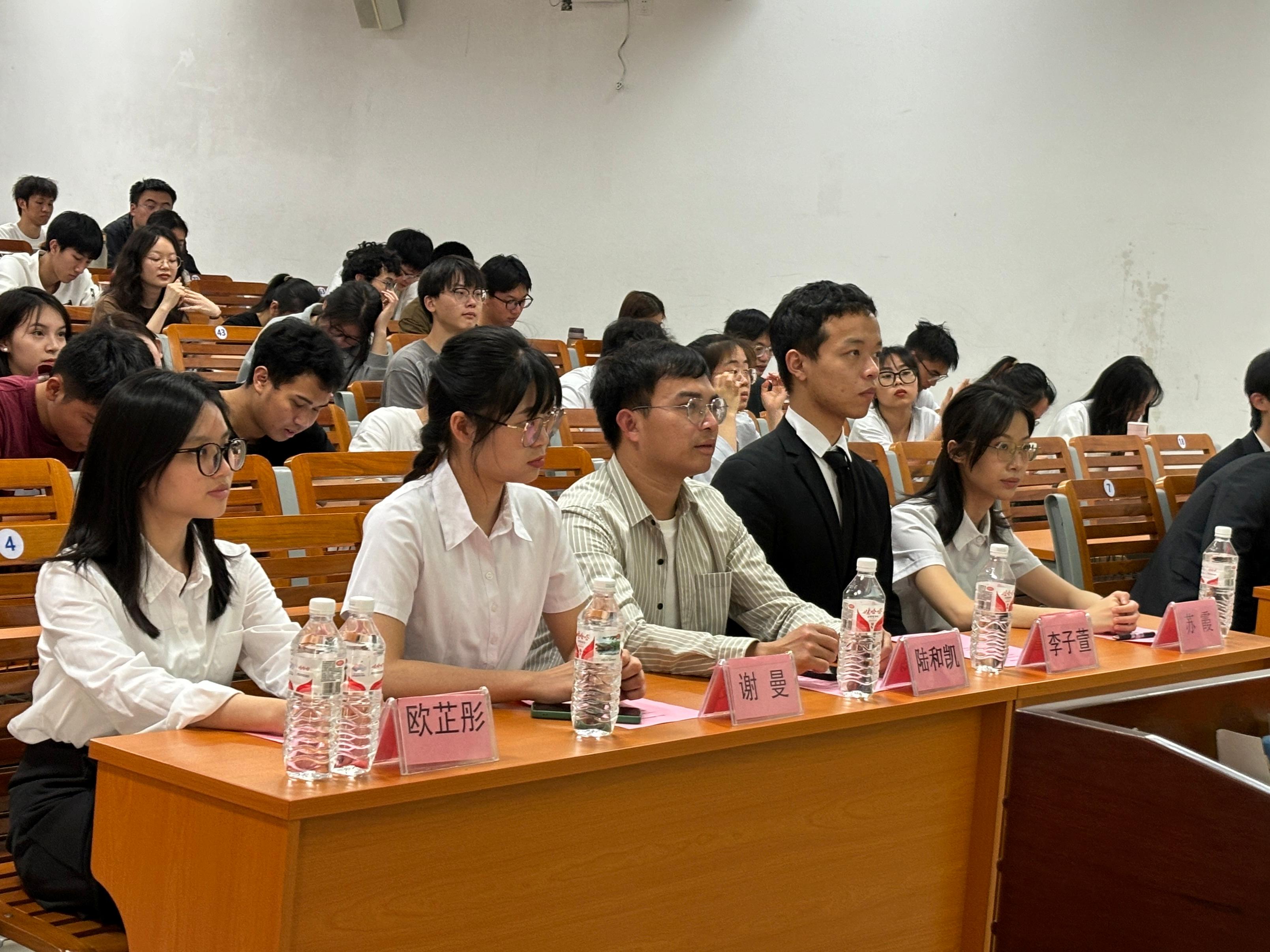 金沙以诚为本官方网第五十三期团学班开班大会顺利举行