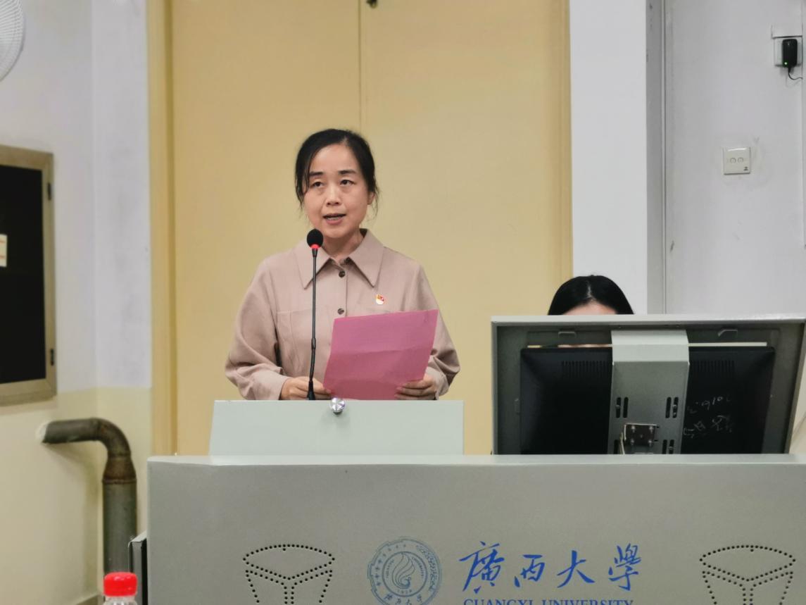 张静老师 张静老师
